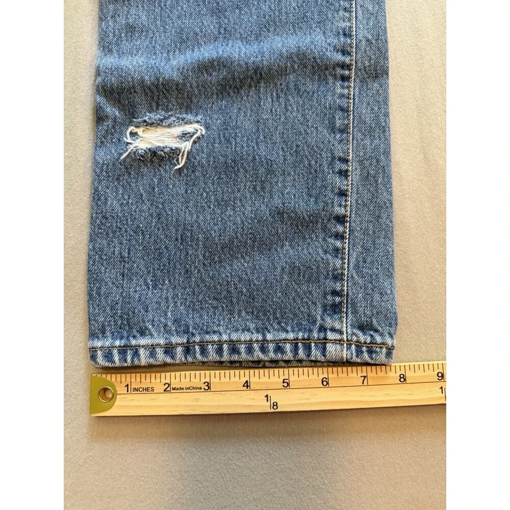 Vintage Levis 501 Distressed Jeans Mens 31x32 Medium Wash Ripped Button Fly Blue